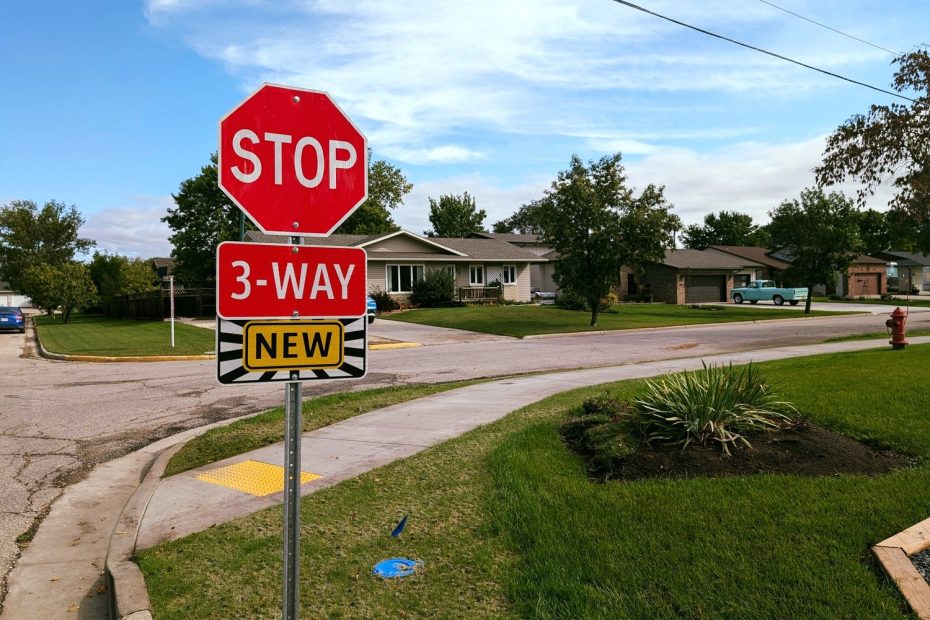 3 Way Stop Sign